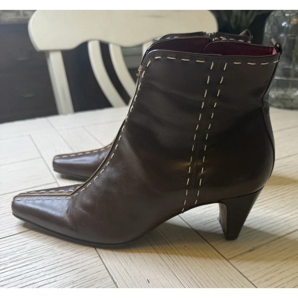 Donald J Pliner Lyza Ankle Kitten 2.5